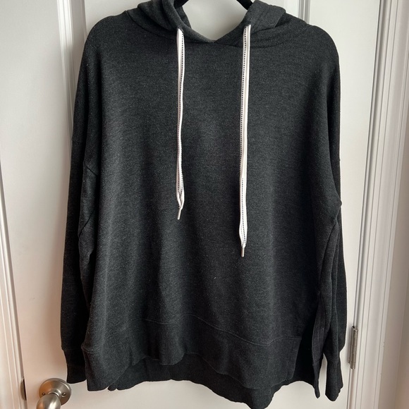 American Eagle Aerie Dark Grey Jersey Knit Sweatshirt Size Medium - Picture 1 of 5